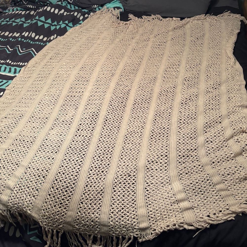 Beige Knit Fringe Throw Blanket - Picture 2 of 2